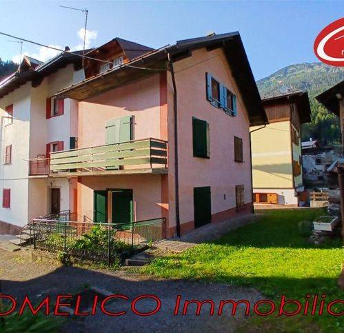 casa indipendente in vendita a San Pietro di Cadore in zona Presenaio