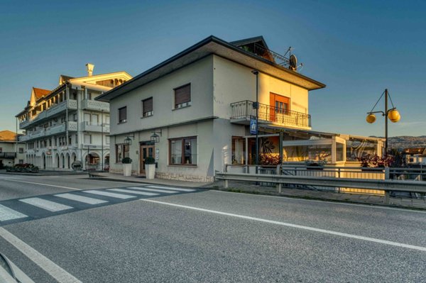 negozio in vendita a Santa Giustina