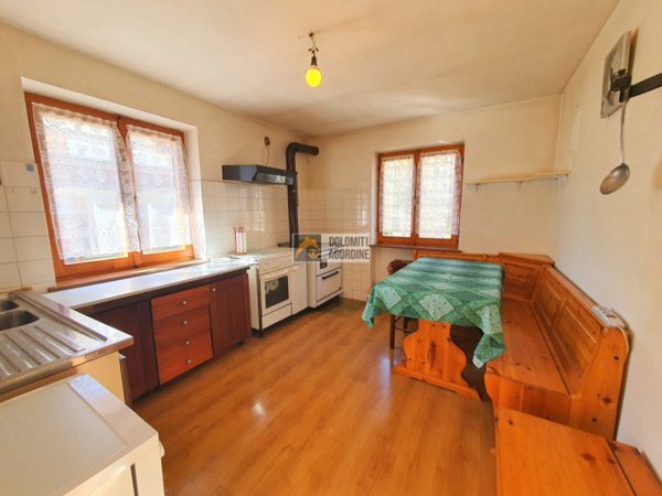 casa indipendente in vendita a San Tomaso Agordino in zona Vare