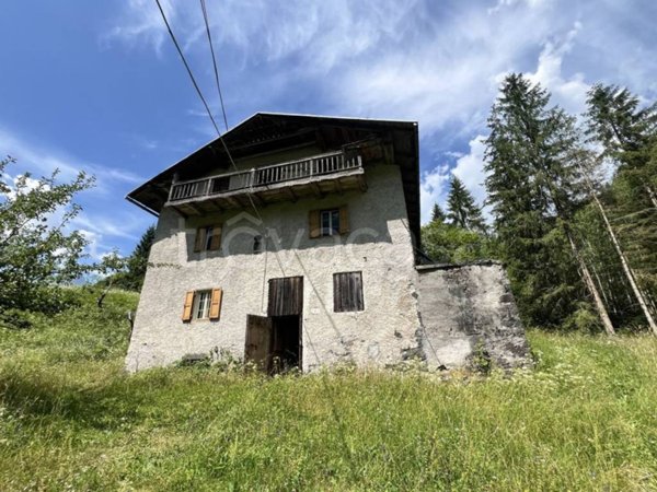 casa indipendente in vendita a San Tomaso Agordino