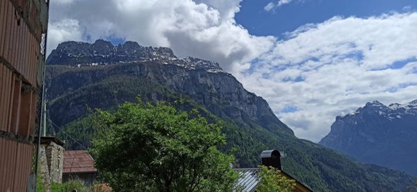 casa indipendente in vendita a San Tomaso Agordino in zona Piaia