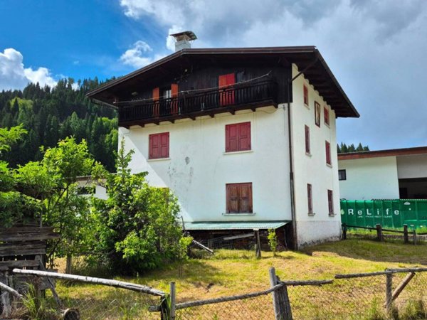 casa indipendente in vendita a Santo Stefano di Cadore