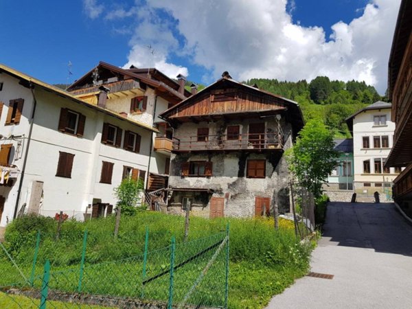 casa indipendente in vendita a Santo Stefano di Cadore in zona Campolongo