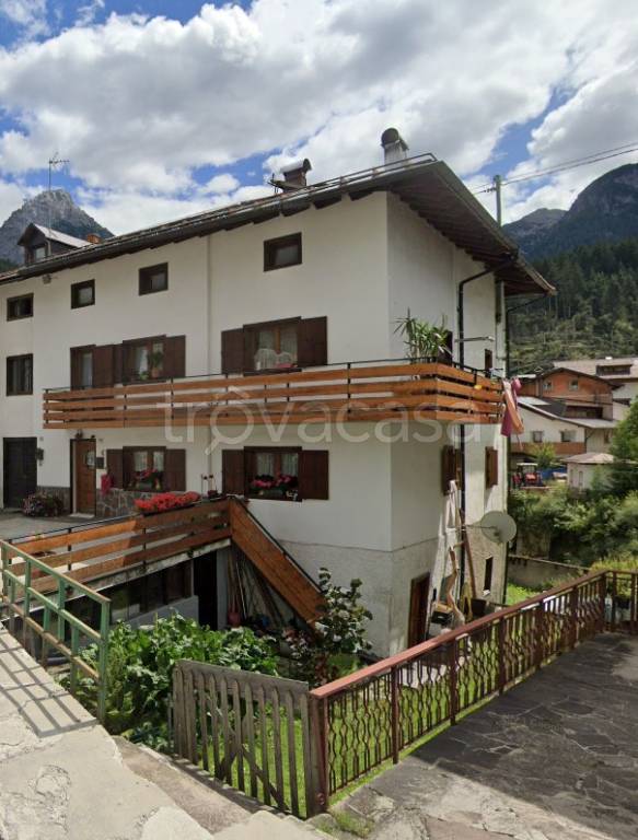 casa indipendente in vendita a Santo Stefano di Cadore in zona Campolongo