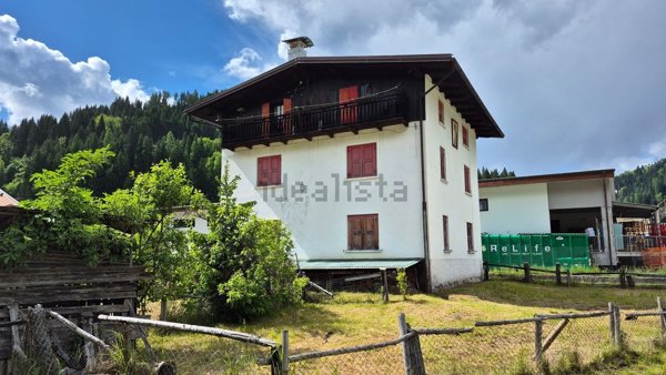 casa indipendente in vendita a Santo Stefano di Cadore