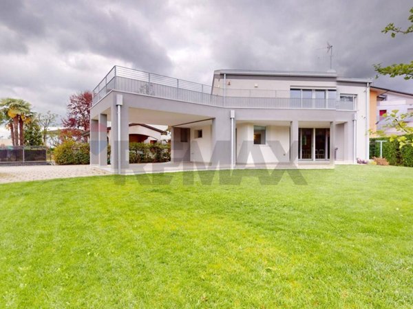 casa indipendente in vendita a Santo Stefano di Cadore in zona Campolongo