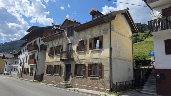 casa indipendente in vendita a Santo Stefano di Cadore in zona Campolongo