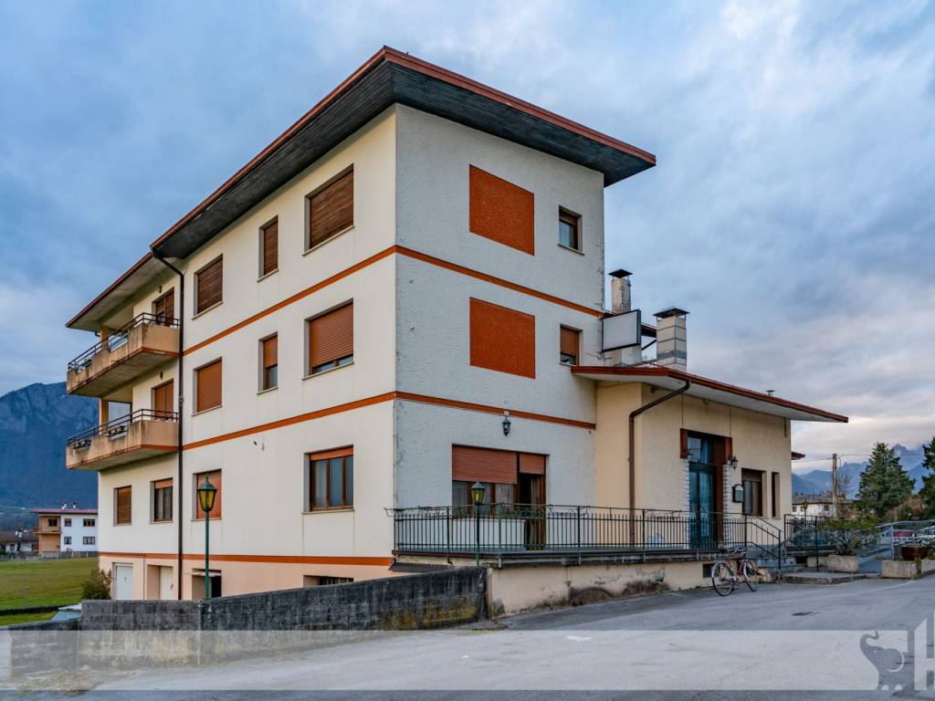negozio in vendita a Sedico in zona Roe Alte