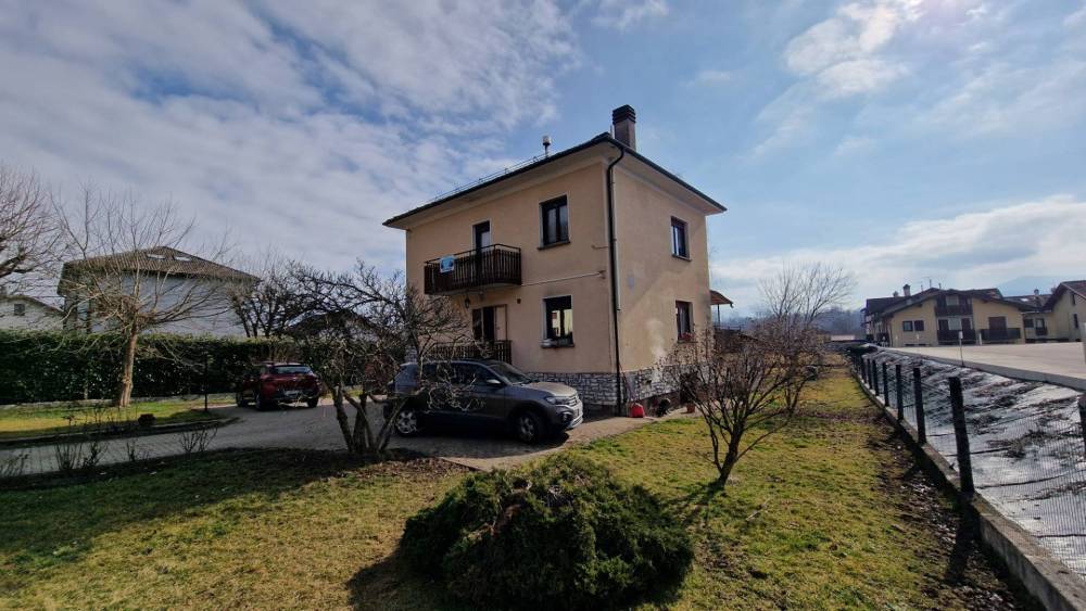 casa indipendente in vendita a Sedico