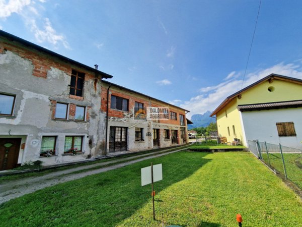 locale di sgombero in vendita a Sedico in zona Meli