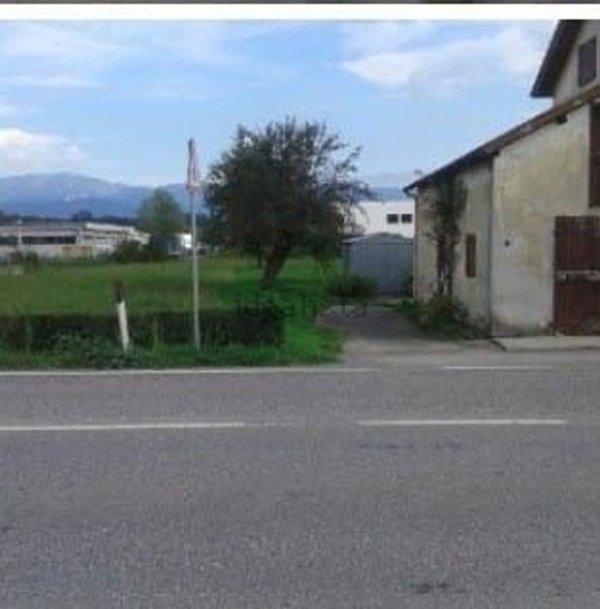 terreno edificabile in vendita a Sedico