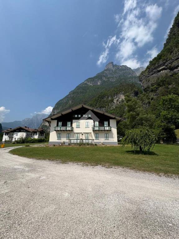 casa indipendente in vendita a Sedico in zona la Stanga