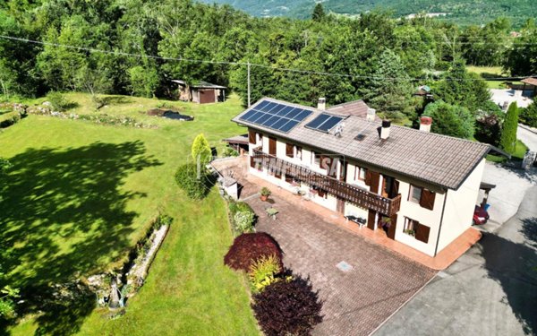 casa indipendente in vendita a Sedico