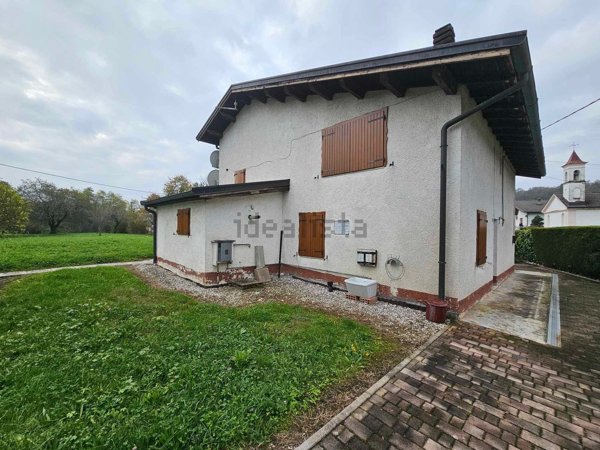 casa indipendente in vendita a Sedico in zona Roe Basse