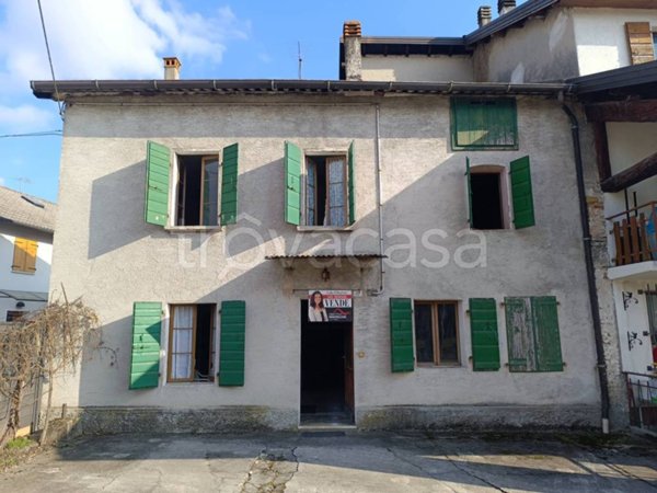 casa indipendente in vendita a Sedico in zona Bribano