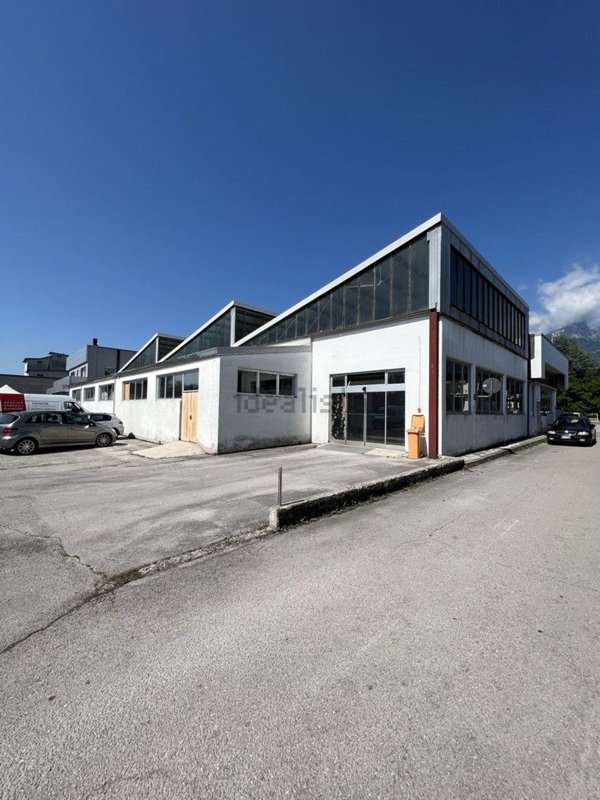 negozio in vendita a Sedico