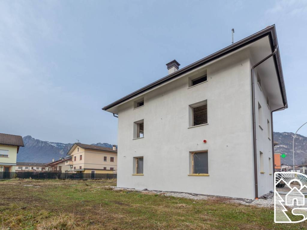 casa indipendente in vendita a Sedico in zona Mas