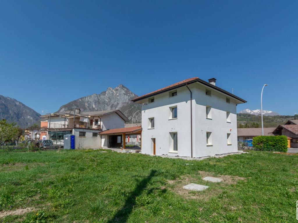 casa indipendente in vendita a Sedico in zona Mas