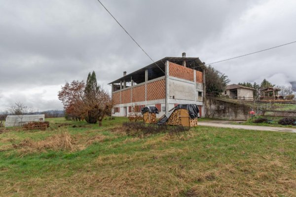 casa indipendente in vendita a Sedico in zona Roe Alte