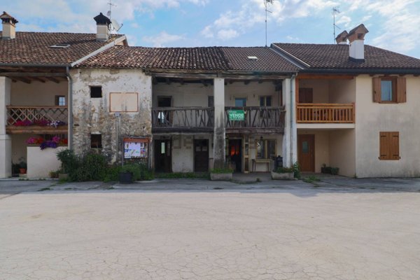 appartamento in vendita a Sedico in zona Prapavei