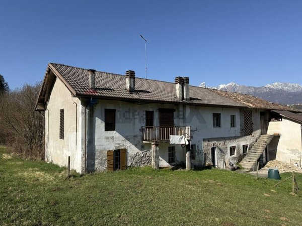 casa indipendente in vendita a Sedico in zona Gresal