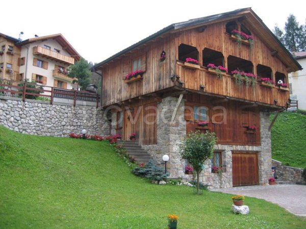 casa indipendente in vendita a Selva di Cadore in zona Santa Fosca