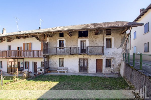 casa indipendente in vendita a Seren del Grappa