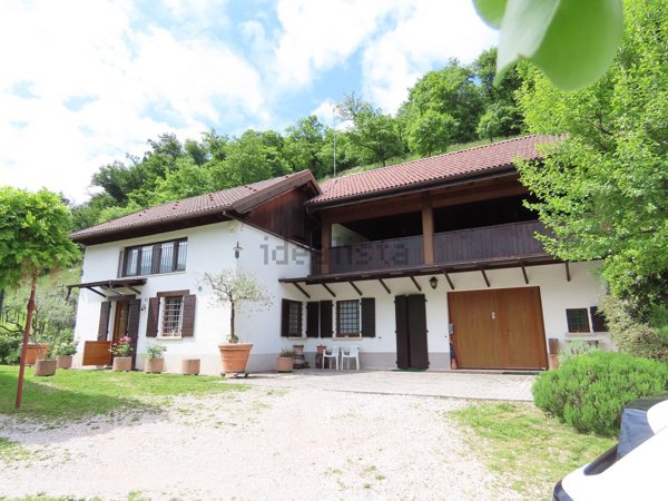 casa indipendente in vendita a Seren del Grappa