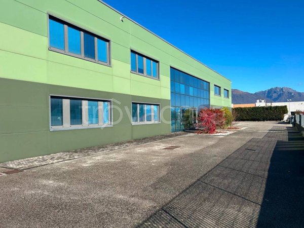 locale commerciale in vendita a Seren del Grappa