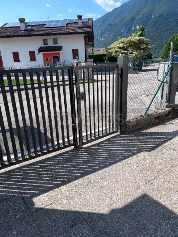 appartamento in vendita a Seren del Grappa in zona Caupo