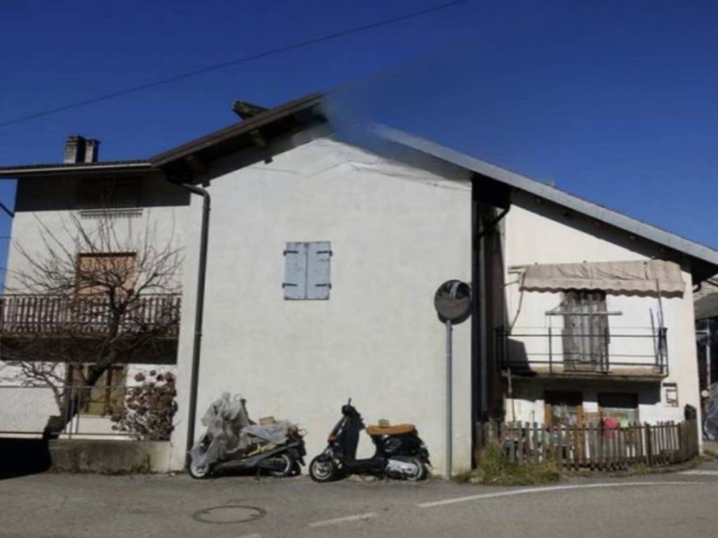 casa indipendente in vendita a Seren del Grappa