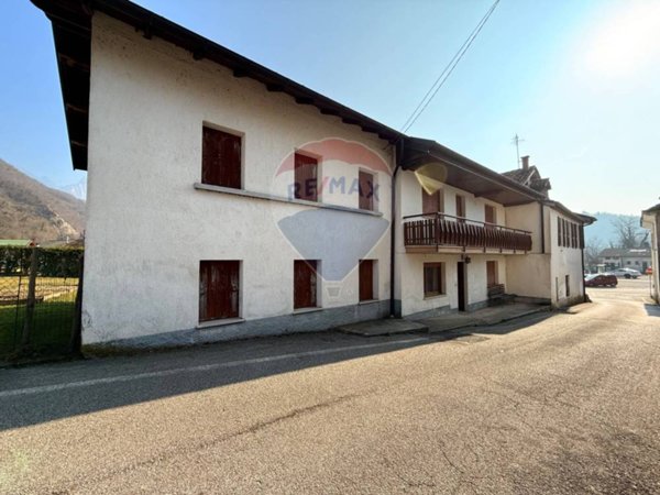 casa indipendente in vendita a Sospirolo in zona Mis