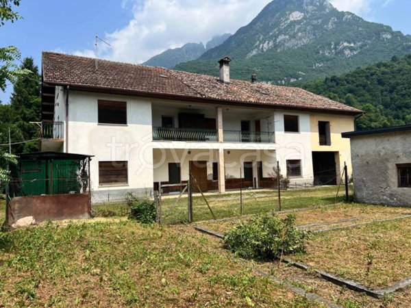 casa indipendente in vendita a Sospirolo in zona Mis