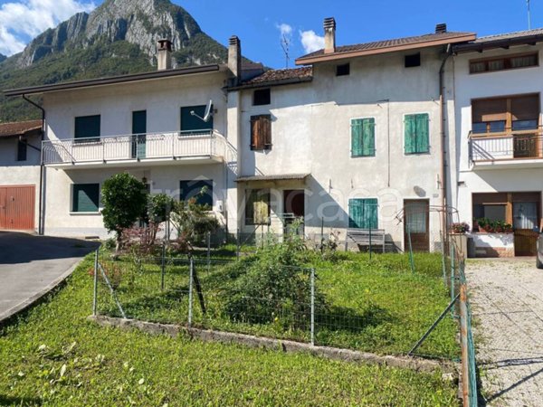 casa indipendente in vendita a Sospirolo in zona Mis