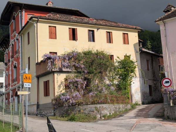 casa indipendente in vendita a Sospirolo in zona Susin