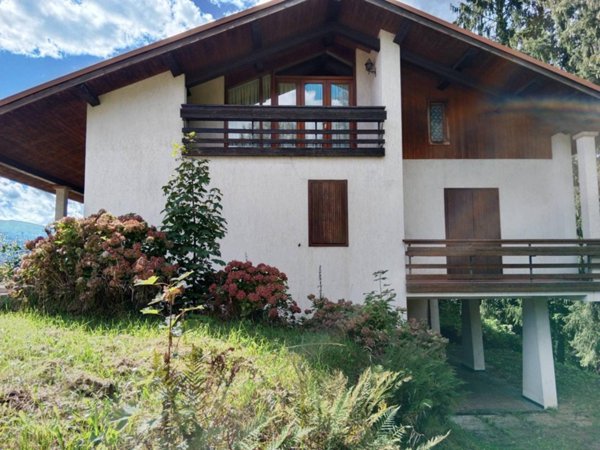 casa indipendente in vendita a Sovramonte in zona Servo