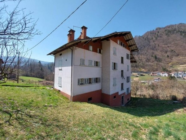 appartamento in vendita a Sovramonte in zona Moline