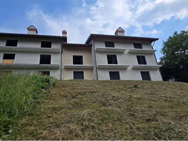 casa indipendente in vendita a Sovramonte
