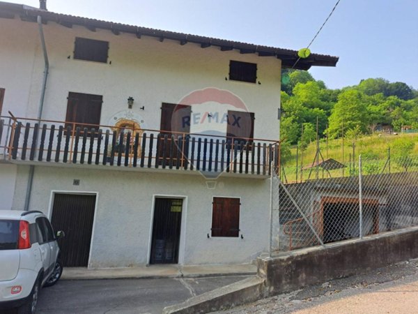 casa indipendente in vendita a Sovramonte in zona Sorriva