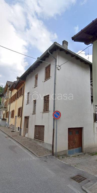 casa indipendente in vendita a Sovramonte in zona Sorriva