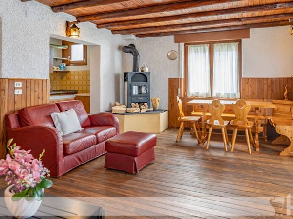 casa indipendente in vendita a Sovramonte in zona Faller