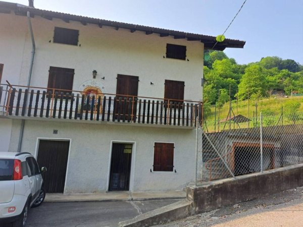 casa indipendente in vendita a Sovramonte in zona Sorriva