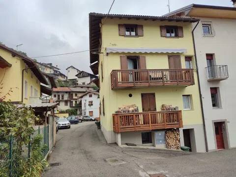 casa indipendente in vendita a Sovramonte