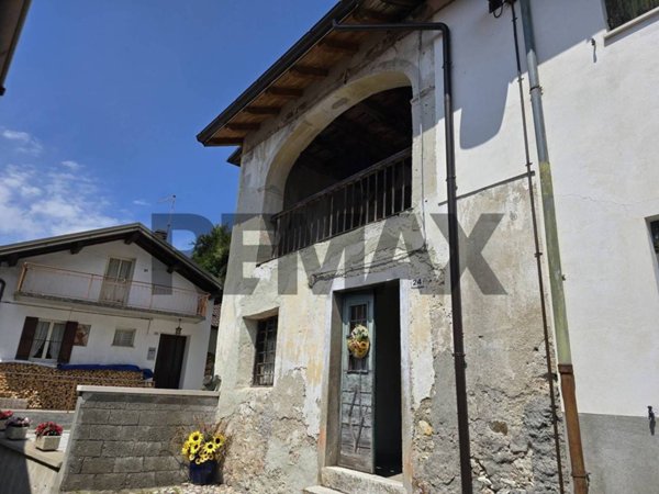 casa indipendente in vendita a Sovramonte in zona Faller