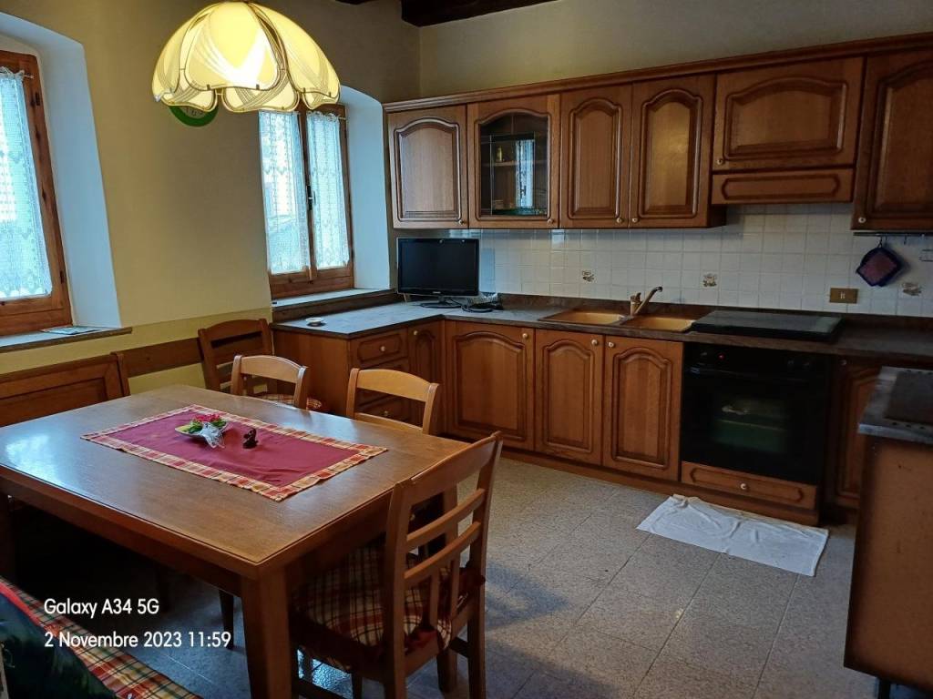 casa indipendente in vendita a Tambre