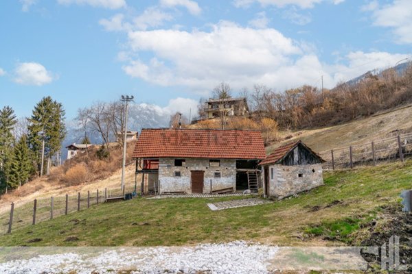 casale in vendita a Tambre