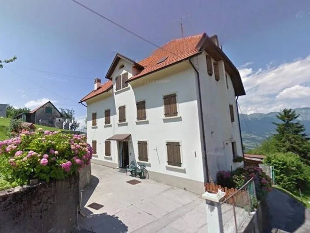 casa indipendente in vendita a Tambre in zona Valdenogher