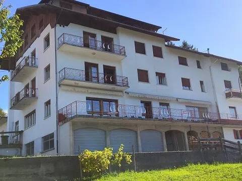 negozio in vendita a Tambre in zona Valdenogher
