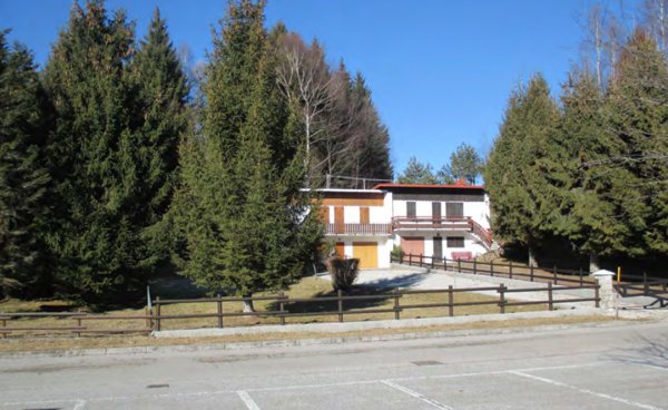 casa indipendente in vendita a Tambre in zona Sant'Anna