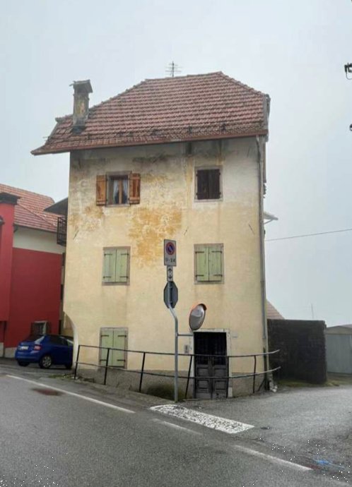 appartamento in vendita a Tambre in zona Tambruz